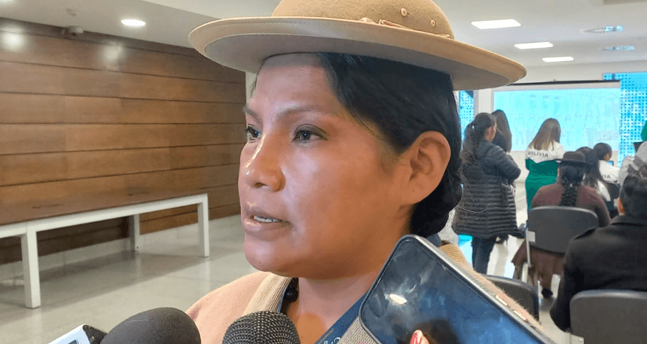 Senadora espera presencia del ministro en interpelación por caso “maletas”