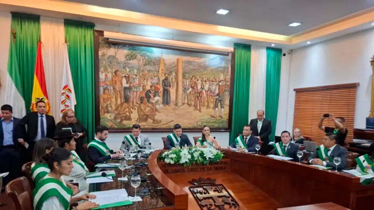 Concejo Municipal de Santa Cruz se instala para elegir a su nueva directiva