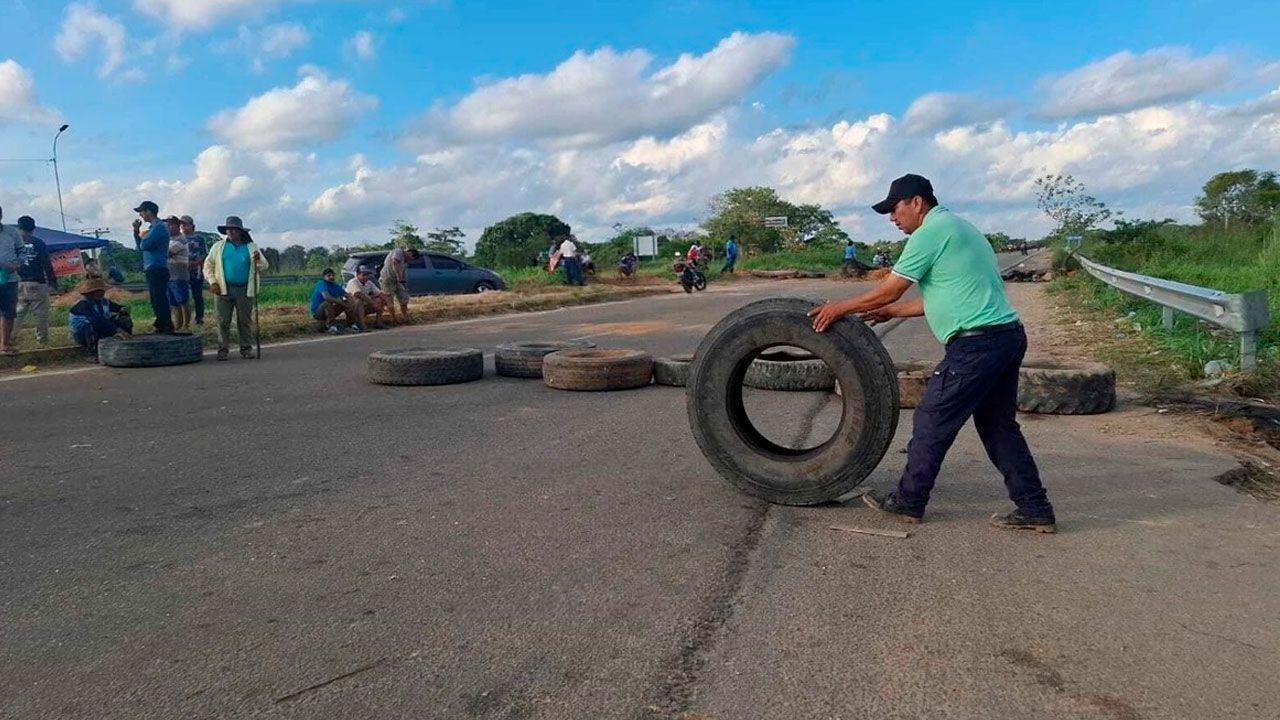Bloqueo en yapacaní cierra la ruta nueva hacia cochabamba
