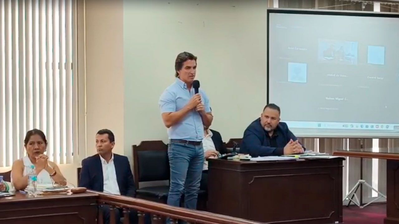 Saavedra cuestiona a la familia crapuzzi por reclamar predios del mutualista después de 40 años