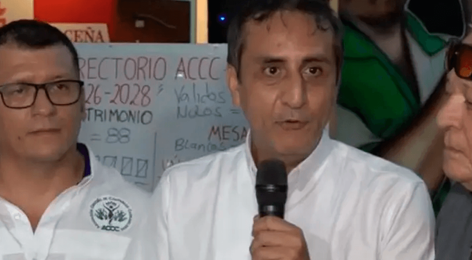 Fernando guzmán asume la presidencia de la accc y promete fortalecer el carnaval cruceño