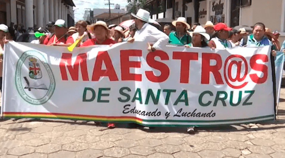 Maestros urbanos anuncian paro nacional de 24 horas para el lunes