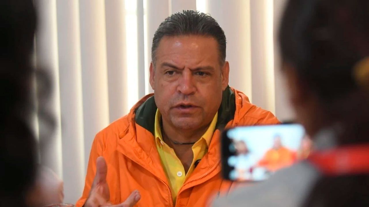 Revilla alerta una situación “dramática” por bloqueos y más de 400 turistas varados