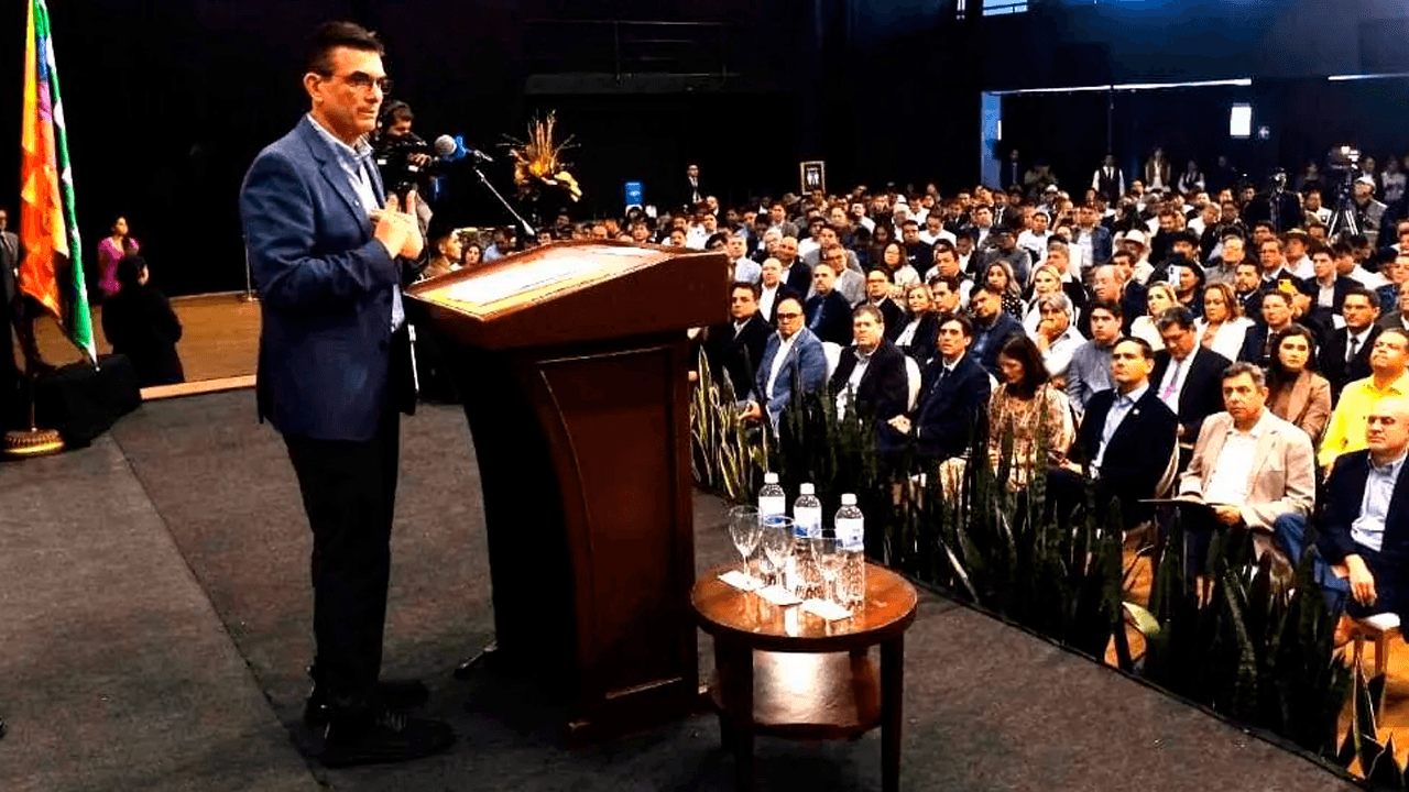 Histórico Encuentro Nacional concluye con anuncio de reforma a la CPE, paquete de 10 leyes y revisión de la Ley de Autonomías