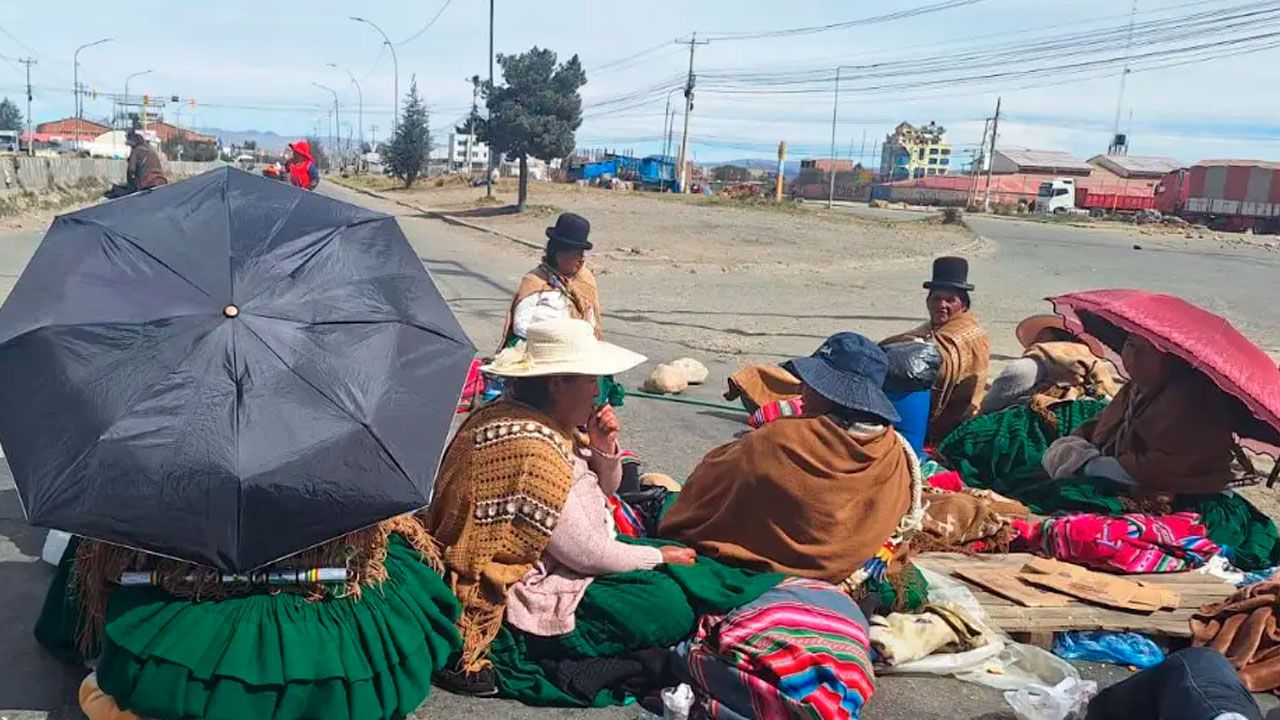 Se registran 41 bloqueos en Bolivia; La Paz y Santa Cruz son los departamentos más afectados