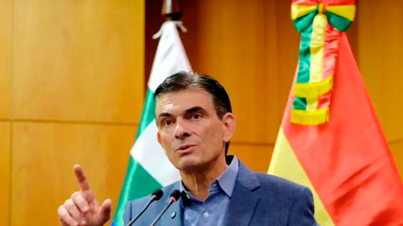 Presidente Rodrigo Paz convoca al diálogo y pide consensos ante bloqueos