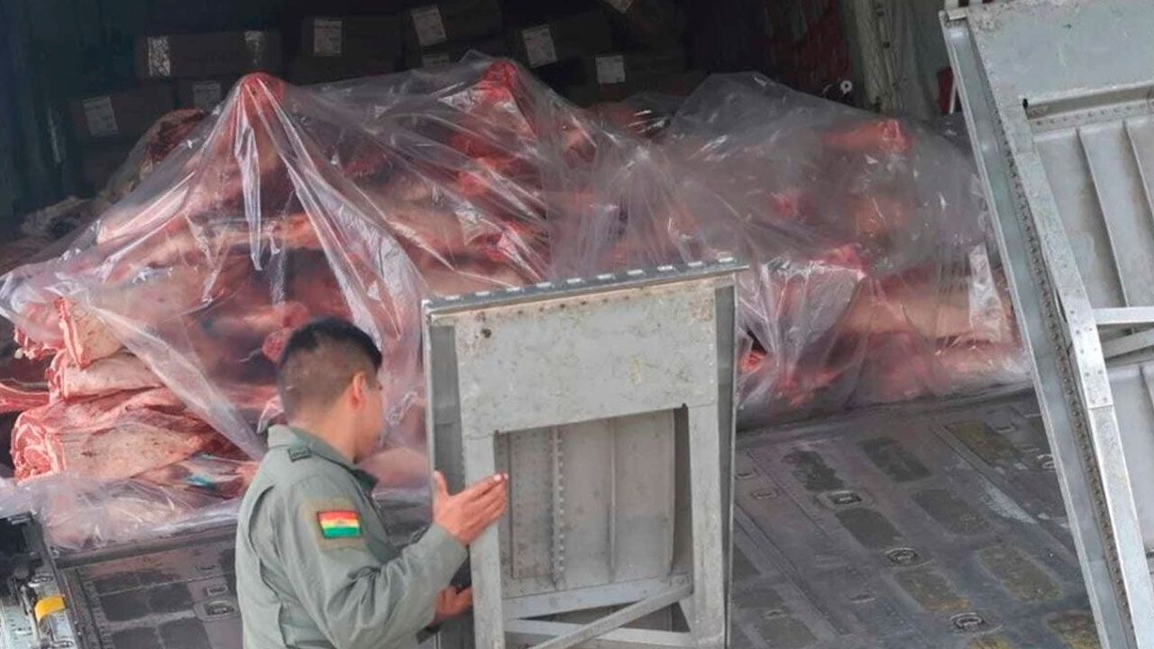 Gobierno envía 10 toneladas de carne de res desde Santa Cruz hacia La Paz 