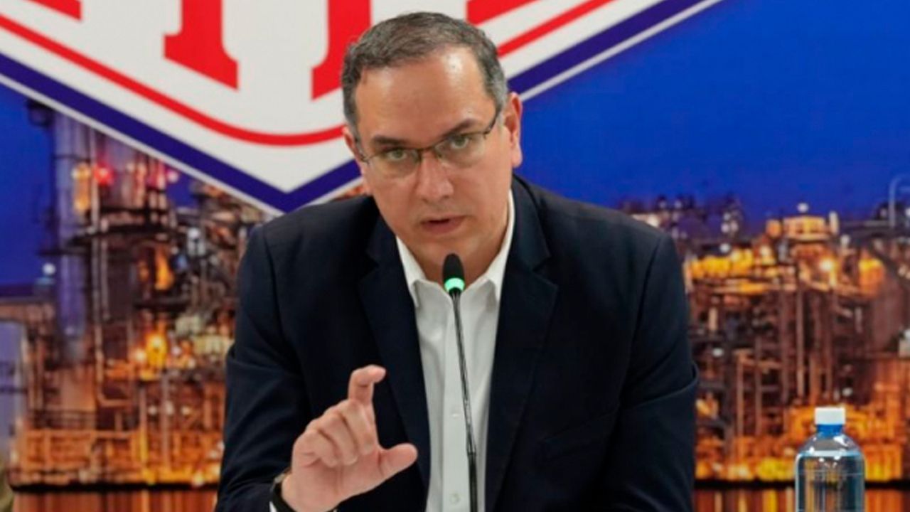 Akly aún figura en subsidiarias de YPFB