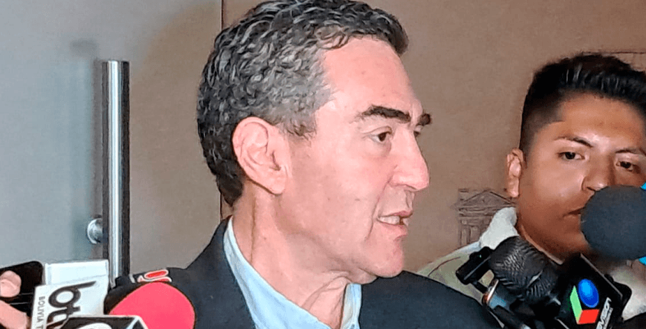Gobierno ratifica diálogo y descarta renuncia presidencial