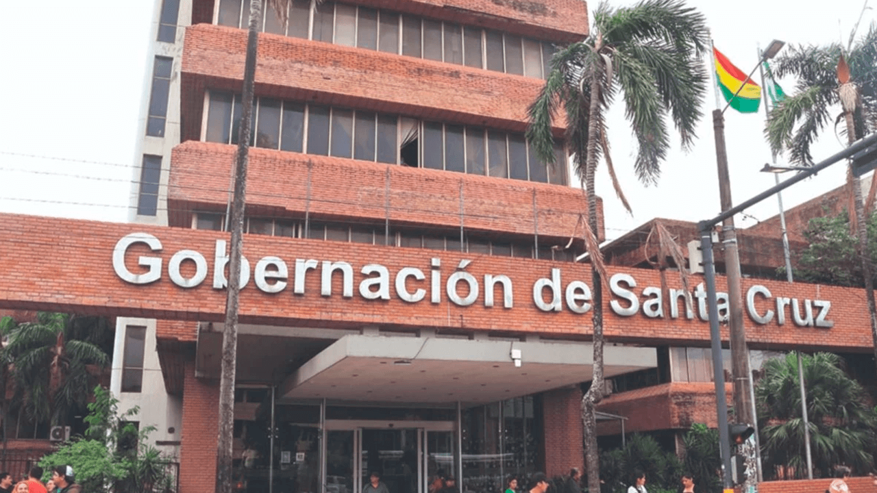 Velasco aplica tres medidas de emergencia para ahorrar Bs 13 millones en la Gobernación