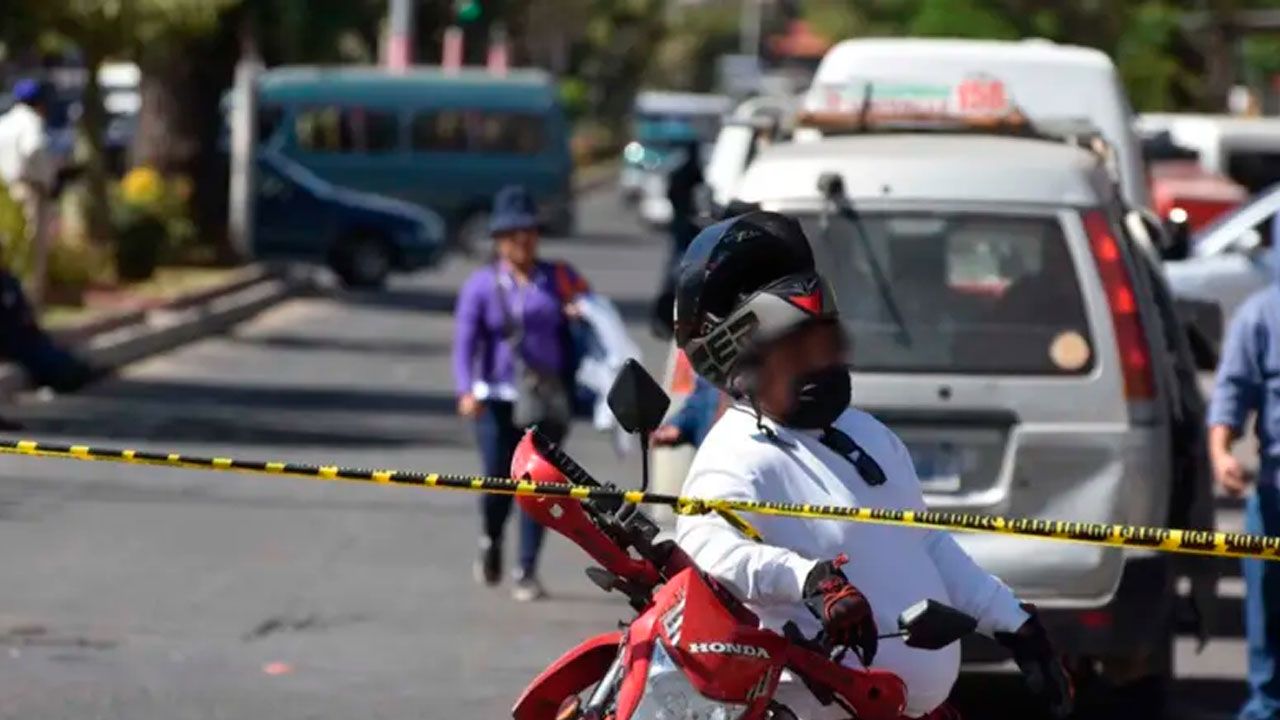 Transportistas alertan crisis humanitaria por bloqueos en carreteras