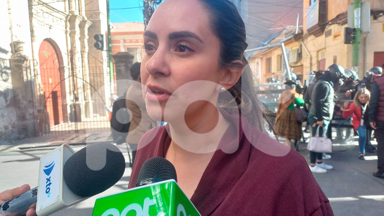 Claudia Herbas pide diálogo tras enfrentamientos en La Paz 