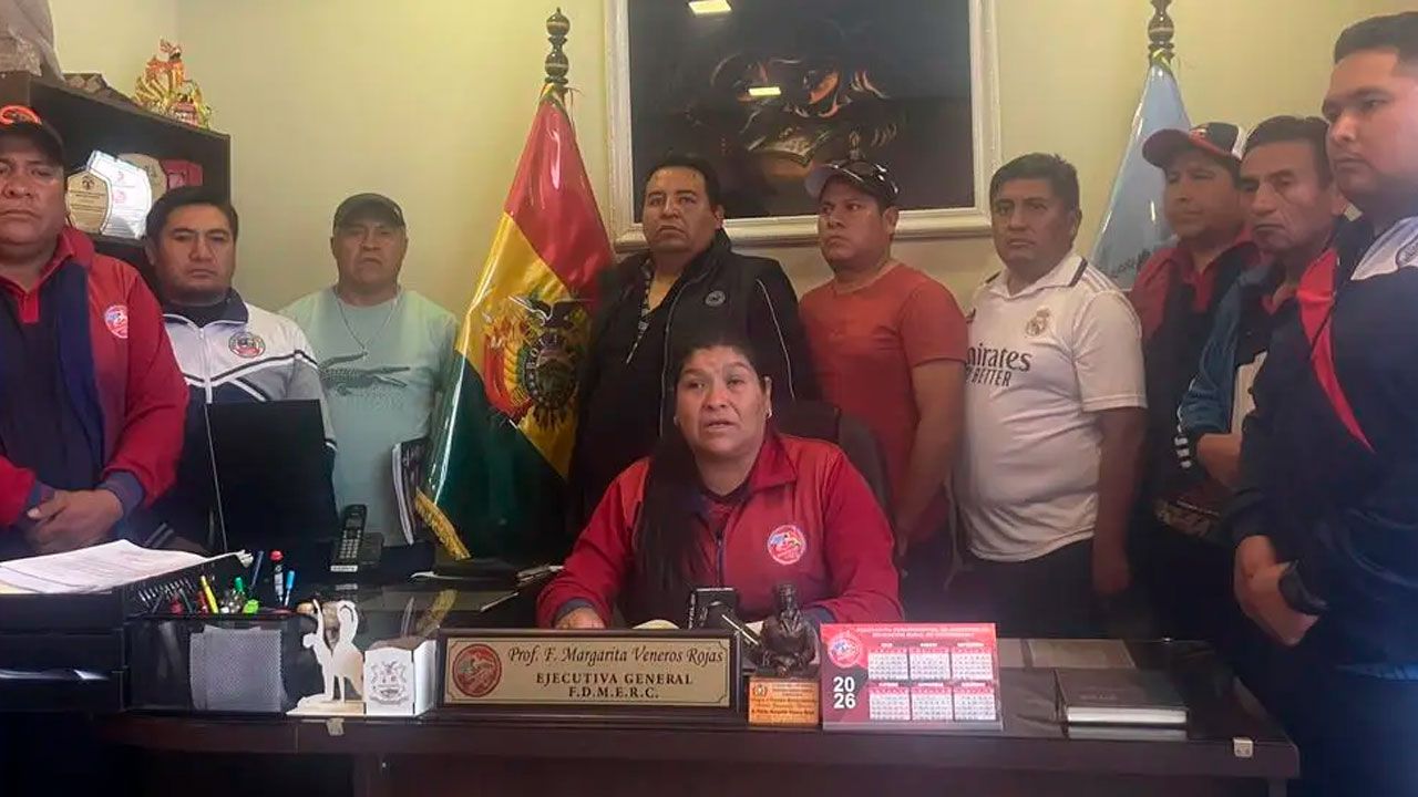  Magisterio rural de Cochabamba anuncia bloqueo de carreteras este viernes