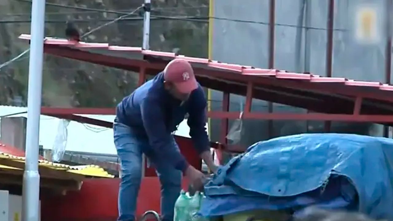 Bloqueos golpean a los Yungas y suben los precios