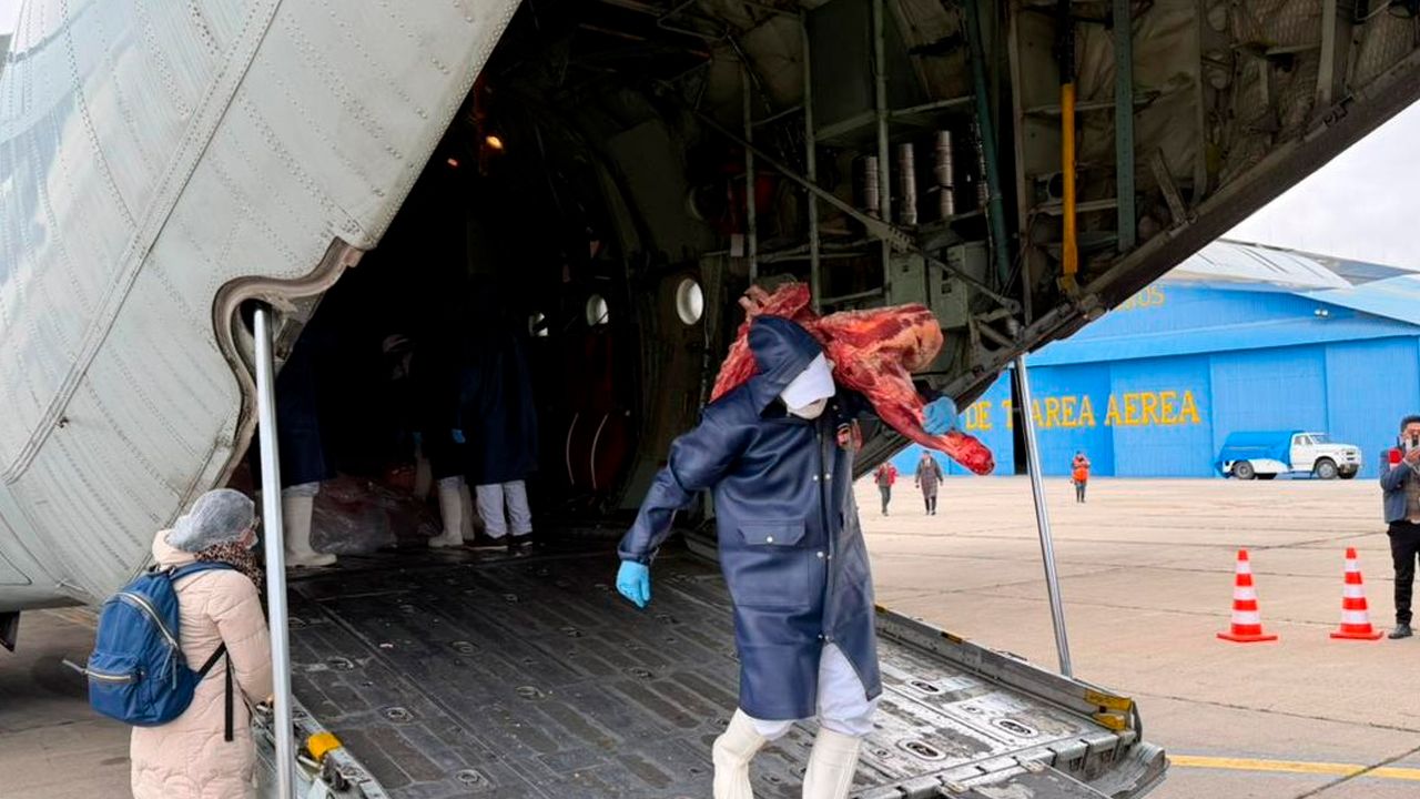 Argentina envía aviones para reforzar abastecimiento