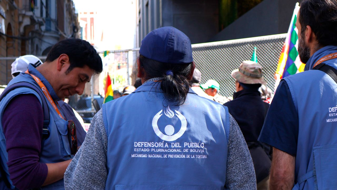 Defensoría e Iglesia piden corredores humanitarios