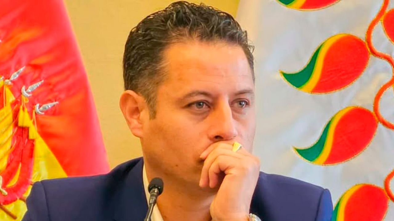 Vicepresidente Edmand Lara frena el discurso oficial y pide "no satanizar ni vincular las protestas con el evismo"