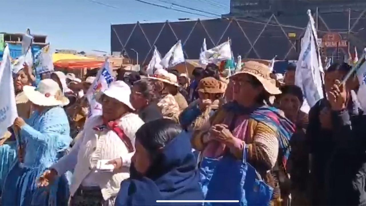 Cerca de mil personas se congregan en Río Seco en una multitudinaria jornada de oración por la paz del país