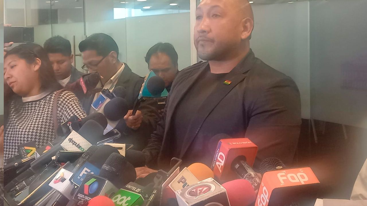Derechos Humanos de La Paz pide tregua humanitaria para activar el diálogo y se solidariza con la prensa agredida