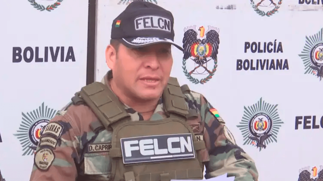 Nigeriano cae en Viru Viru con cocaína líquida camuflada en vinos