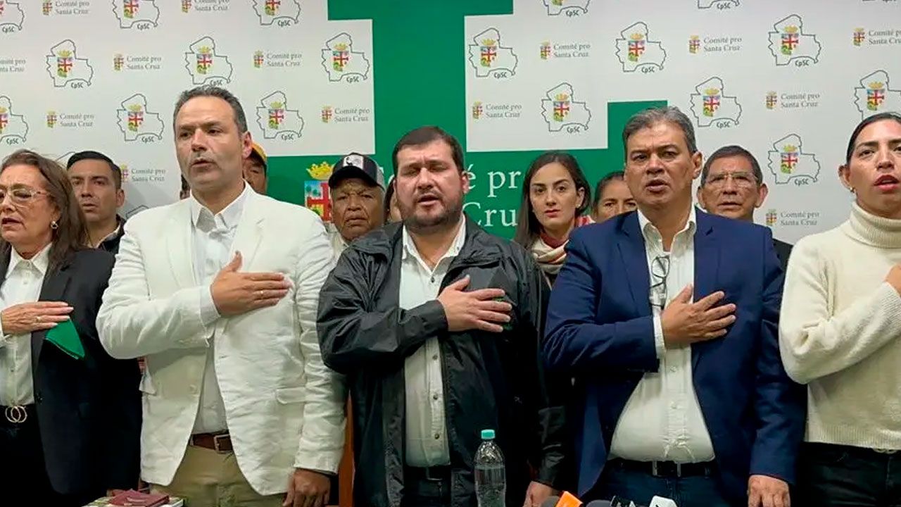 Cívicos cruceños convocan a marcha por la democracia este jueves