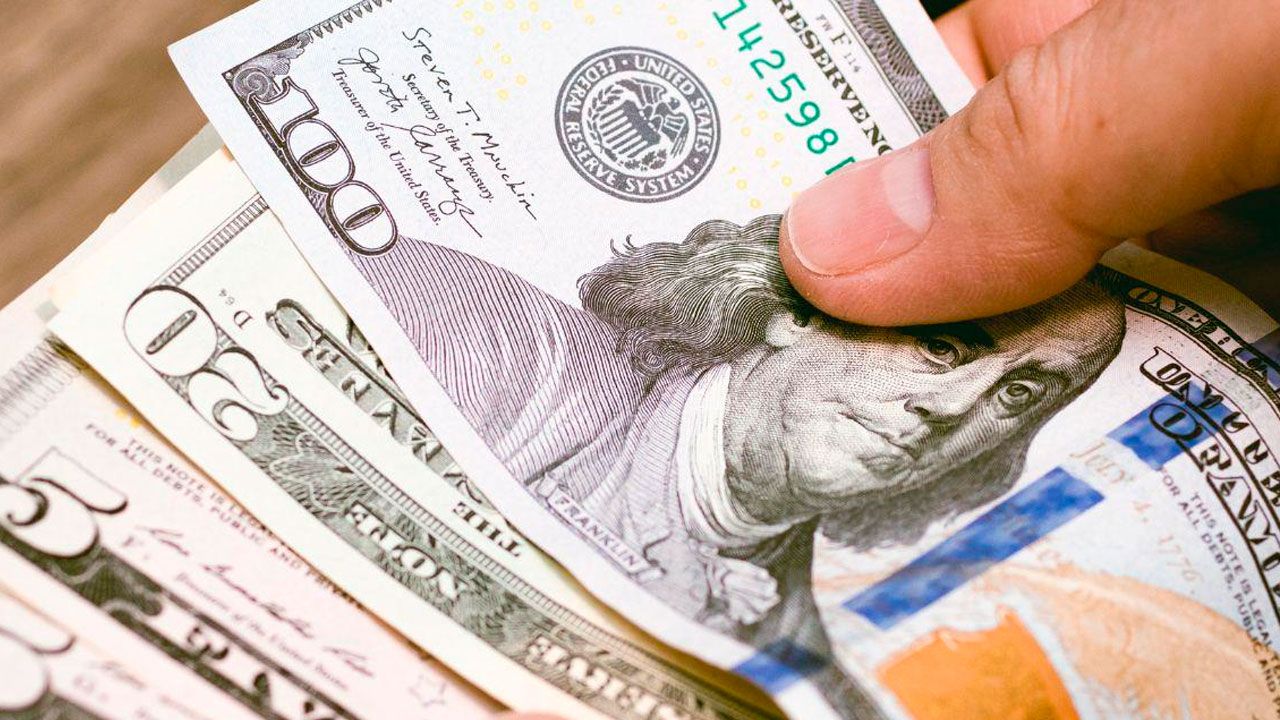 Así cerró el dólar paralelo y el referencial este martes 19 de mayo en Bolivia