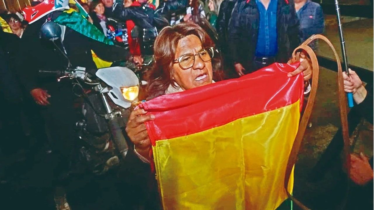 Estados Unidos denuncia un golpe de Estado en marcha en Bolivia y la OEA analiza la crisis hoy