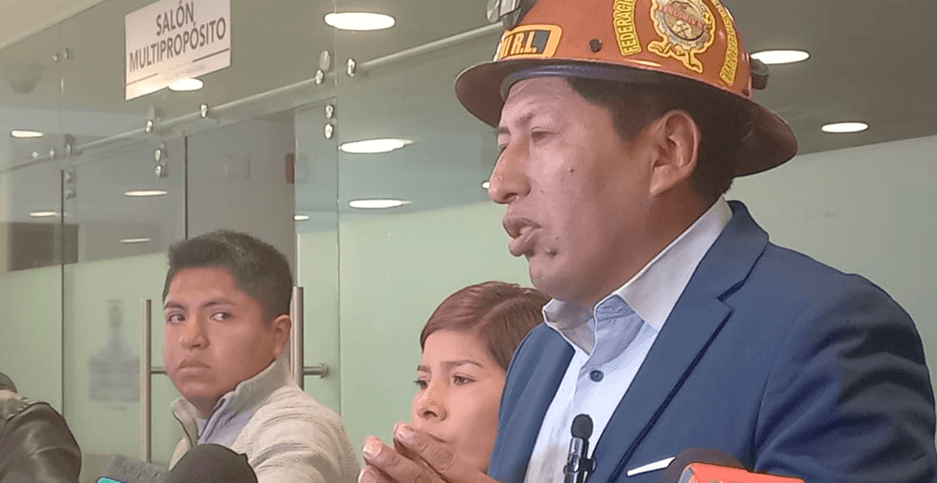 Diputado erwin huiza considera prematuro pedir la renuncia del presidente rodrigo paz