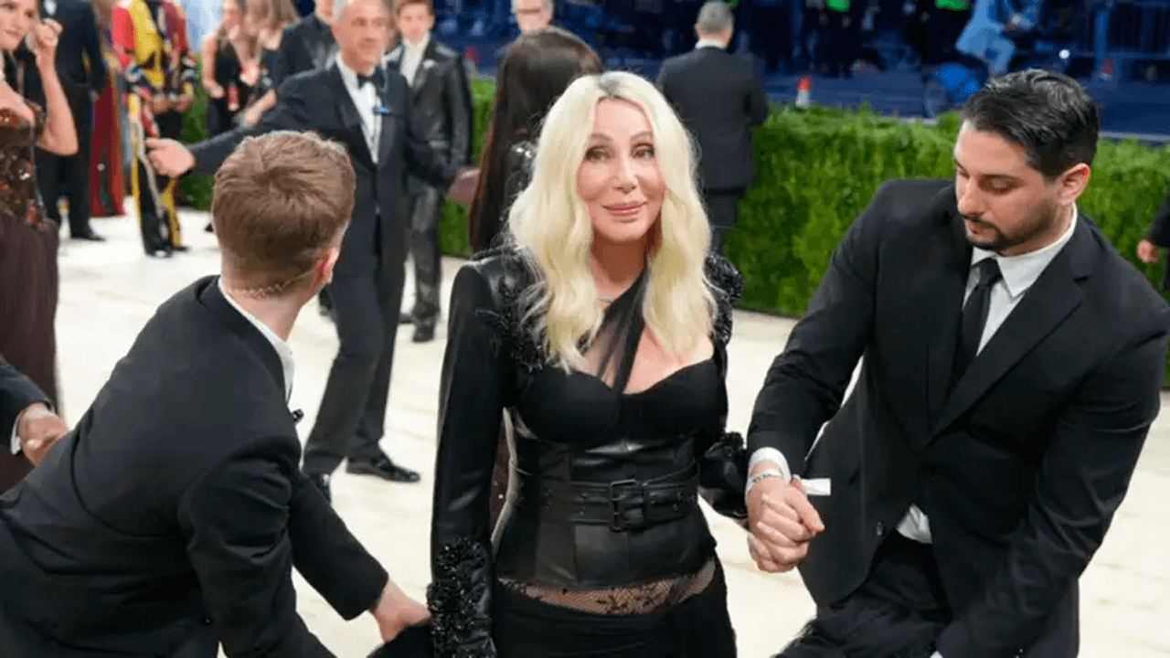 Cher cumple 80 años desafiando al tiempo y consolidada como leyenda del pop