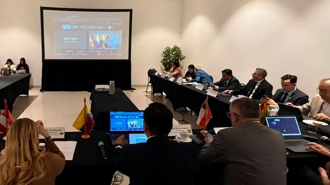Parlamento Andino pide diálogo y se ofrece como mediador ante conflicto en Bolivia