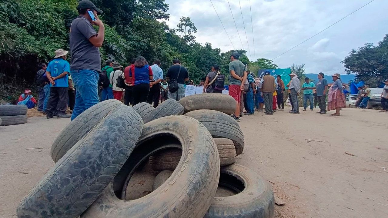 Norte de la paz declara cuarto intermedio en bloqueos y habilitan rutas para el abastecimiento