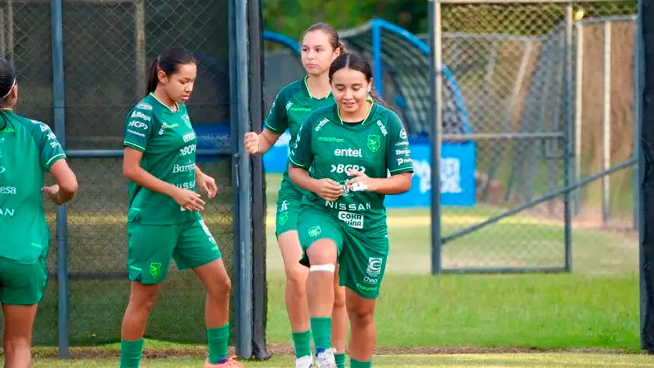 La Verde femenina traslada su preparación a Santa Cruz por los bloqueos y define convocadas para el cierre de la Liga de Naciones