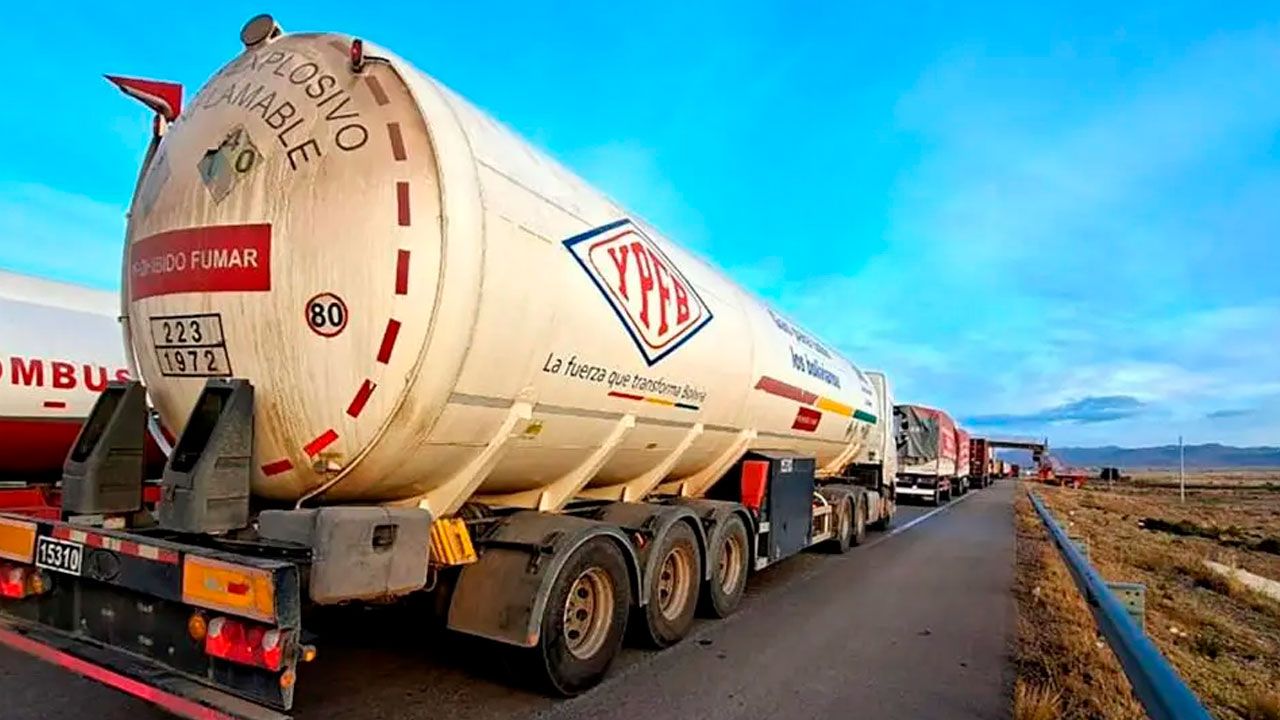 Bloqueos interrumpen suministro de gas en poblaciones de Oruro, según YPFB