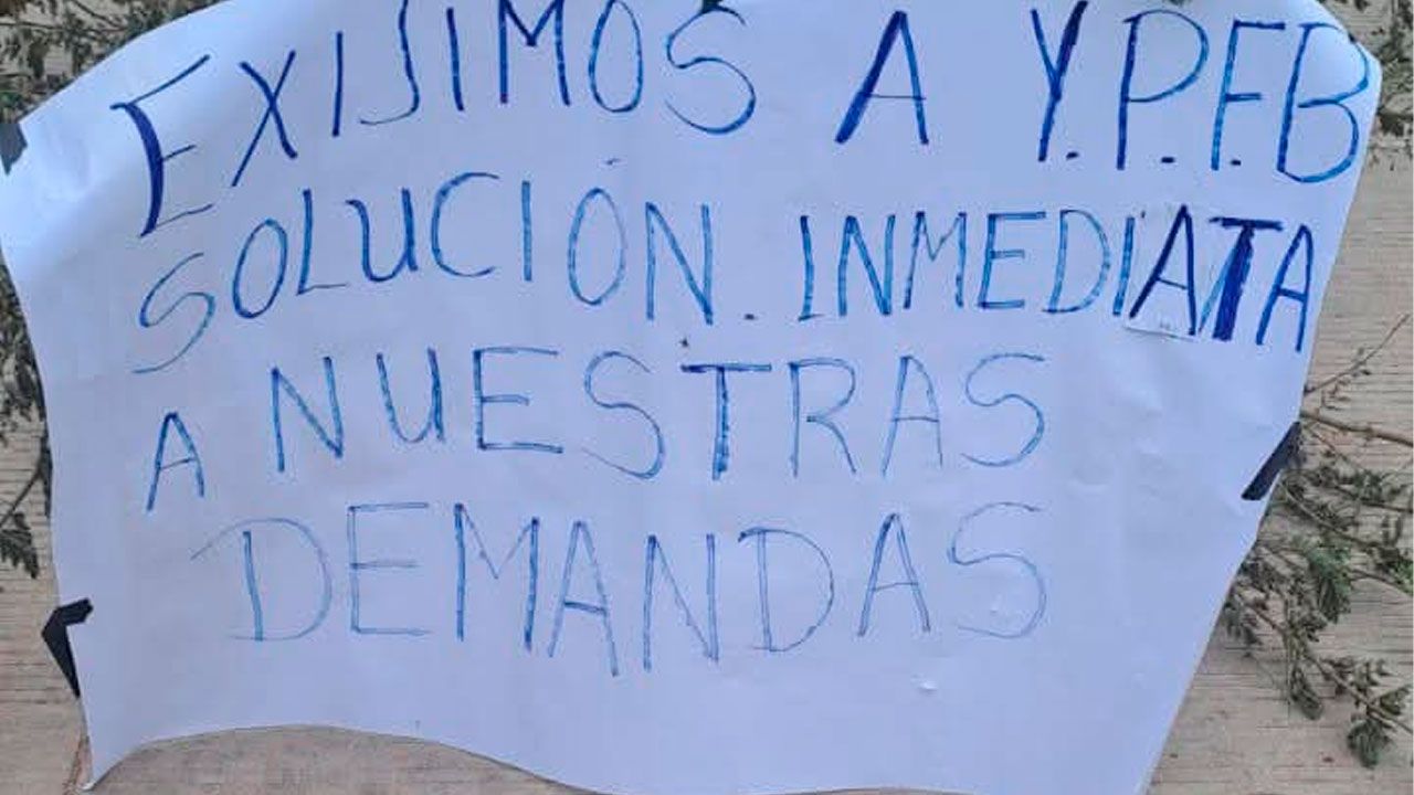 Dos bloqueos afectan al Chaco por demandas a YPFB y falta de guías del Senasag