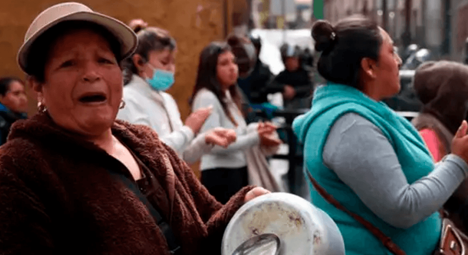 “Queremos Trabajar”: comerciantes y transportistas protestan por bloqueos en La Paz