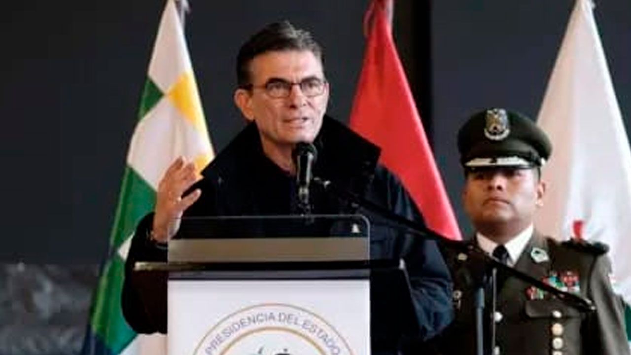 Presidente convoca al diálogo a dirigentes de Túpac Katari y la COB