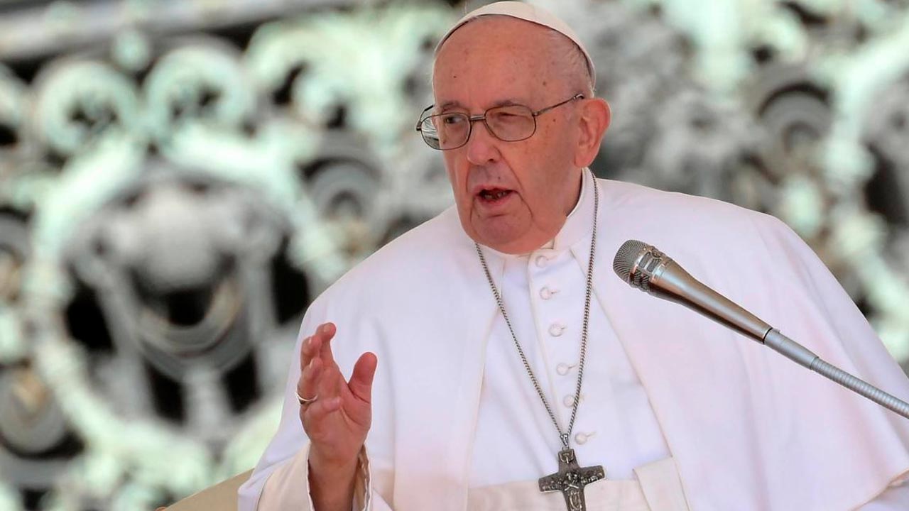 El Papa Francisco lamenta la tragedia de niños desaparecidos en la "cruel guerra" de Ucrania
