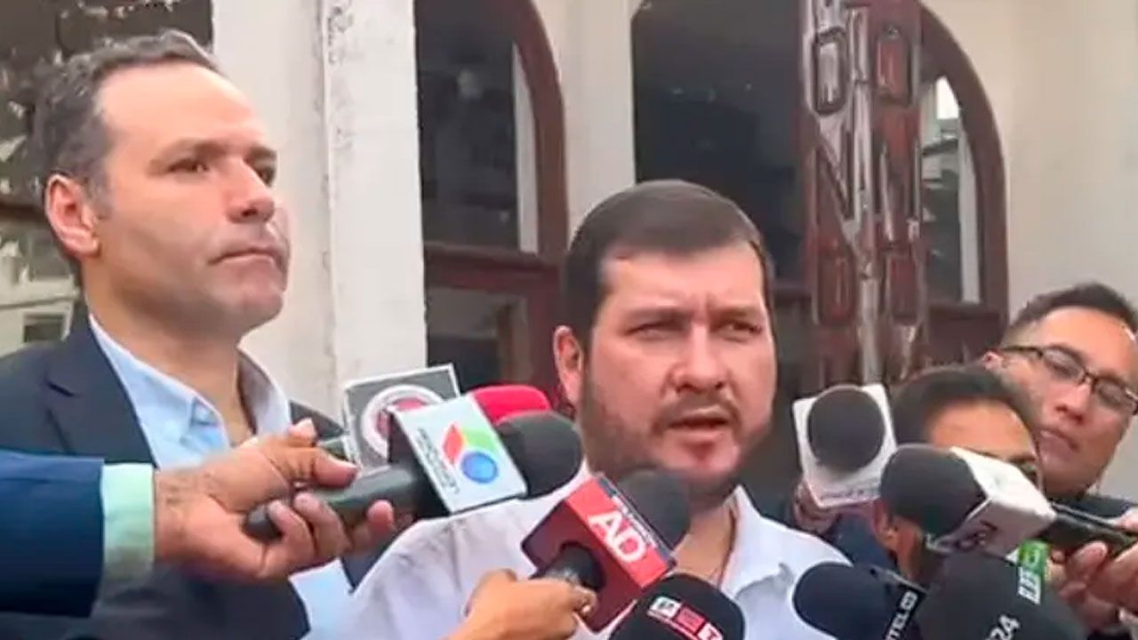 Cívicos exigen que se cumpla la orden de aprehensión contra Evo Morales