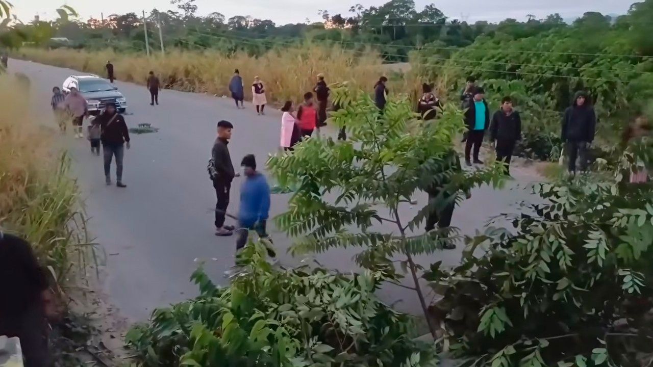Chapare amanece bloqueado