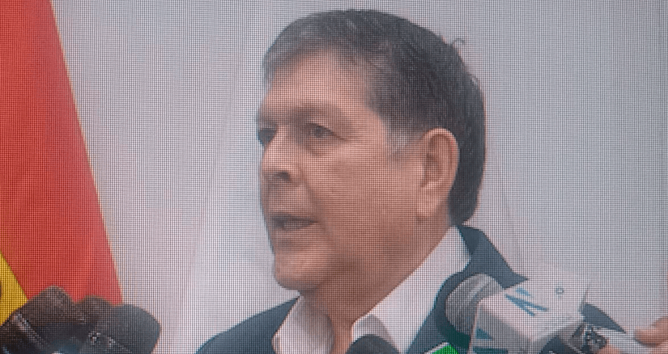 Ministro de Hidrocarburos Marcelo Blanco Quintanilla rechaza version de ingreso de combustible en mal estado 