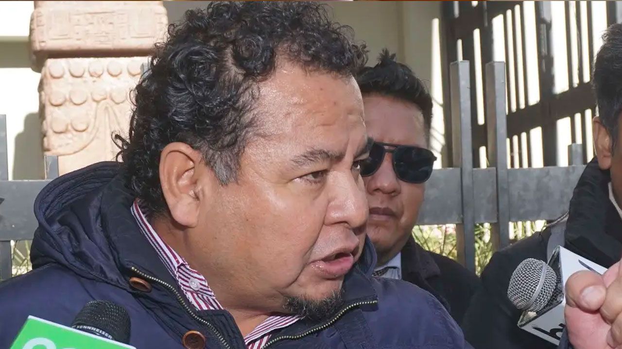 Gremiales piden al presidente Rodrigo Paz renovar su Gabinete