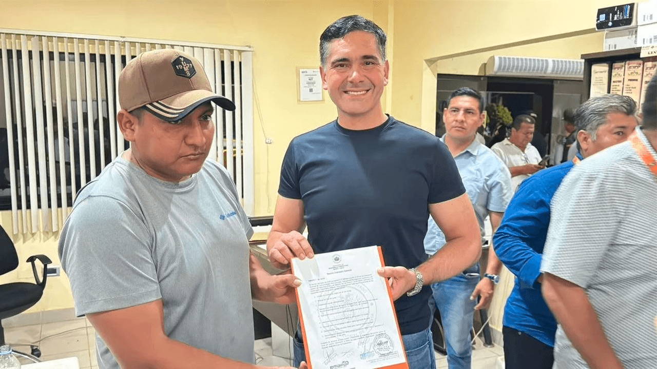 Autoridades y el sector de los interculturales de San Julián suscriben un acuerdo y levantan bloqueos en Santa Cruz