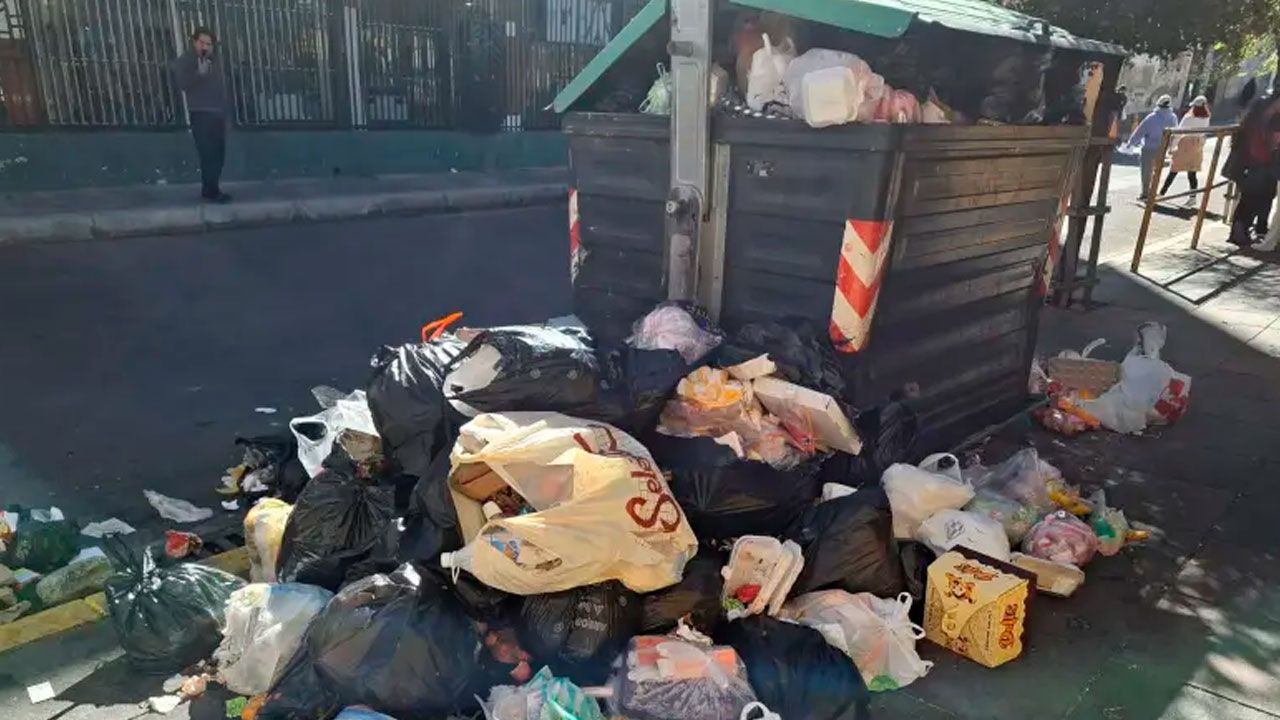 Acumulación de basura preocupa en La Paz por falta de combustible para los carros recolectores