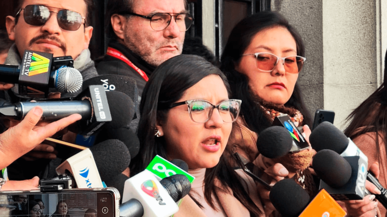 Diputada Claros respalda eventual declaratoria de estado de excepción y exige mano dura contra los bloqueos