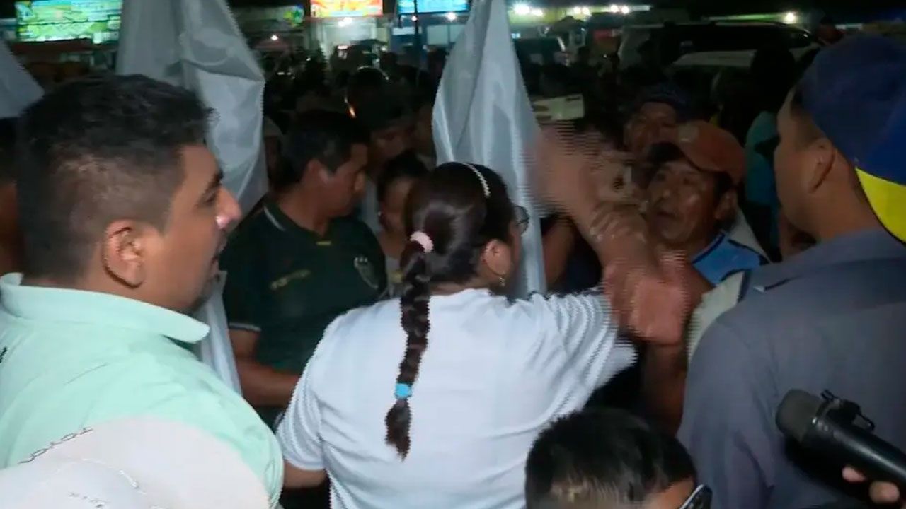 Tensión en San Julián antes de cabildo que exige el levantamiento de bloqueos