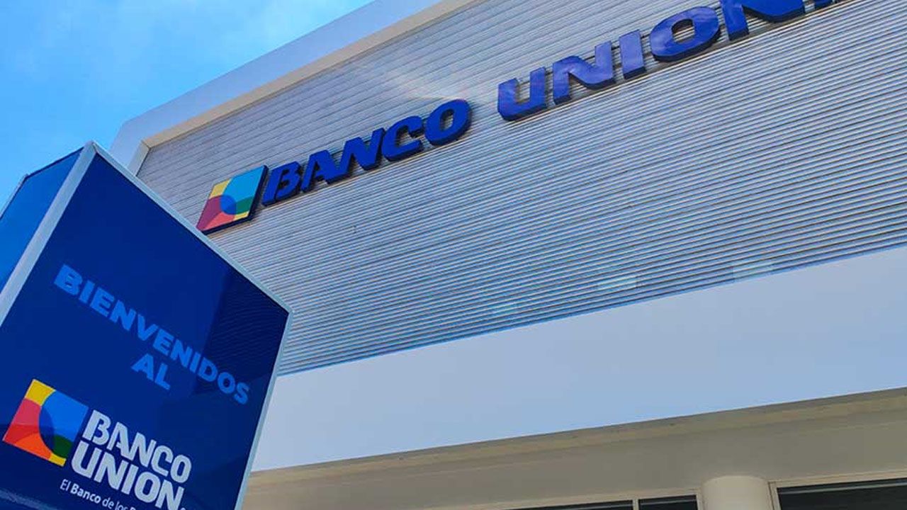 Bloqueos obligan al Banco Unión a cerrar agencias y cajeros en Oruro y el Trópico
