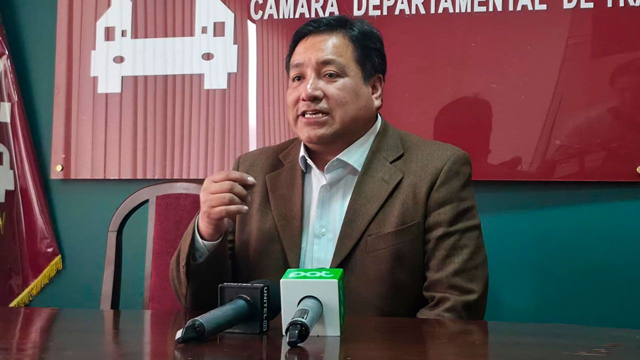 CADETRAN denuncia 5 mil vehículos varados por bloqueos