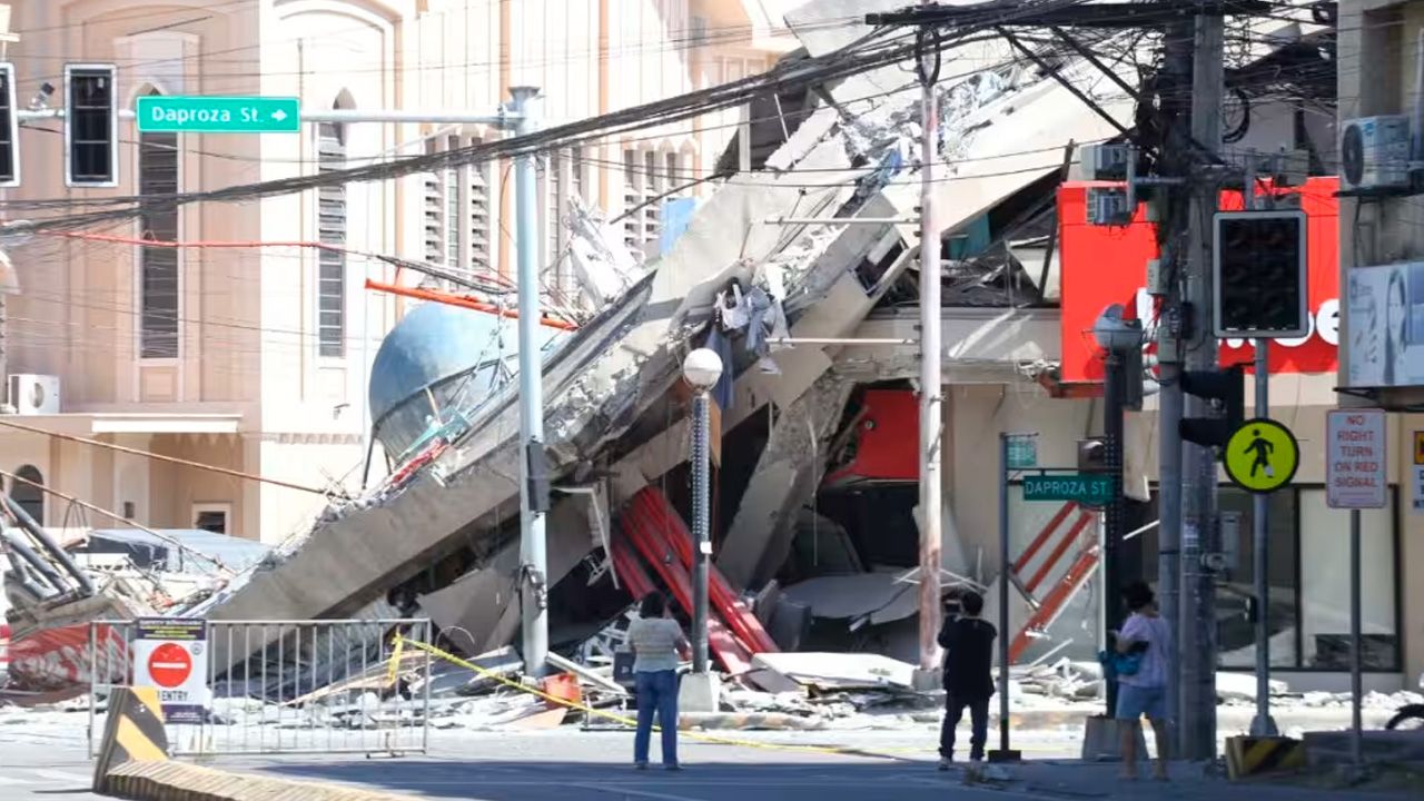Sismo en Filipinas afecta a miles de familias y suspende clases
