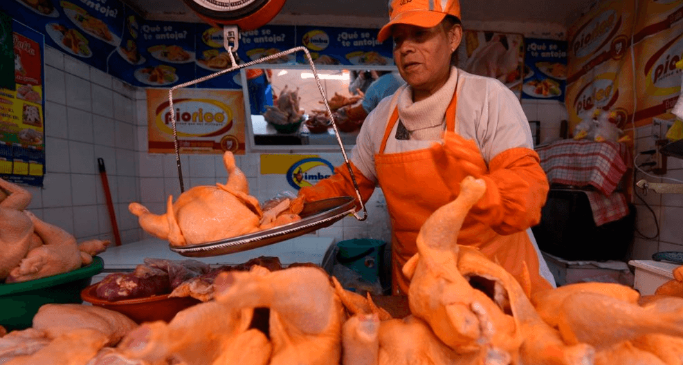 Día 41 de protestas: escasez y variación del precio del pollo en distintos mercados del País