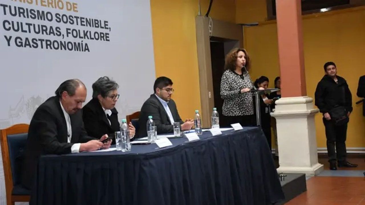 Gobierno activa plan de emergencia para turismo, gastronomía y cultura ante pérdidas por los bloqueos